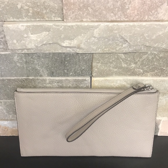 🎁 MICHAEL MICHAEL KORS Studded Clutch - Picture 5 of 6